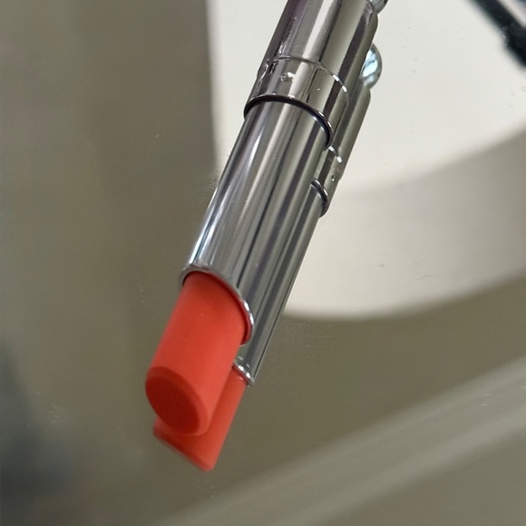 Dior lip Addict Lip Glow in shade 004 coral brand new Dior lip balm - Picture 5 of 7